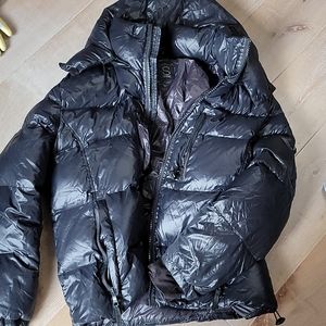 Hooded mens puffer jacket s13 size xl